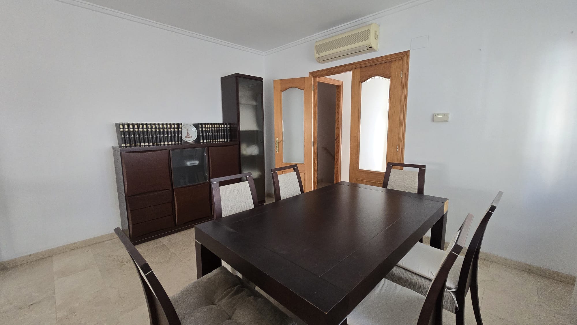CA150O - Espectacular Chalet Adosado Esquinero en Zona Conservatorio, Oliva