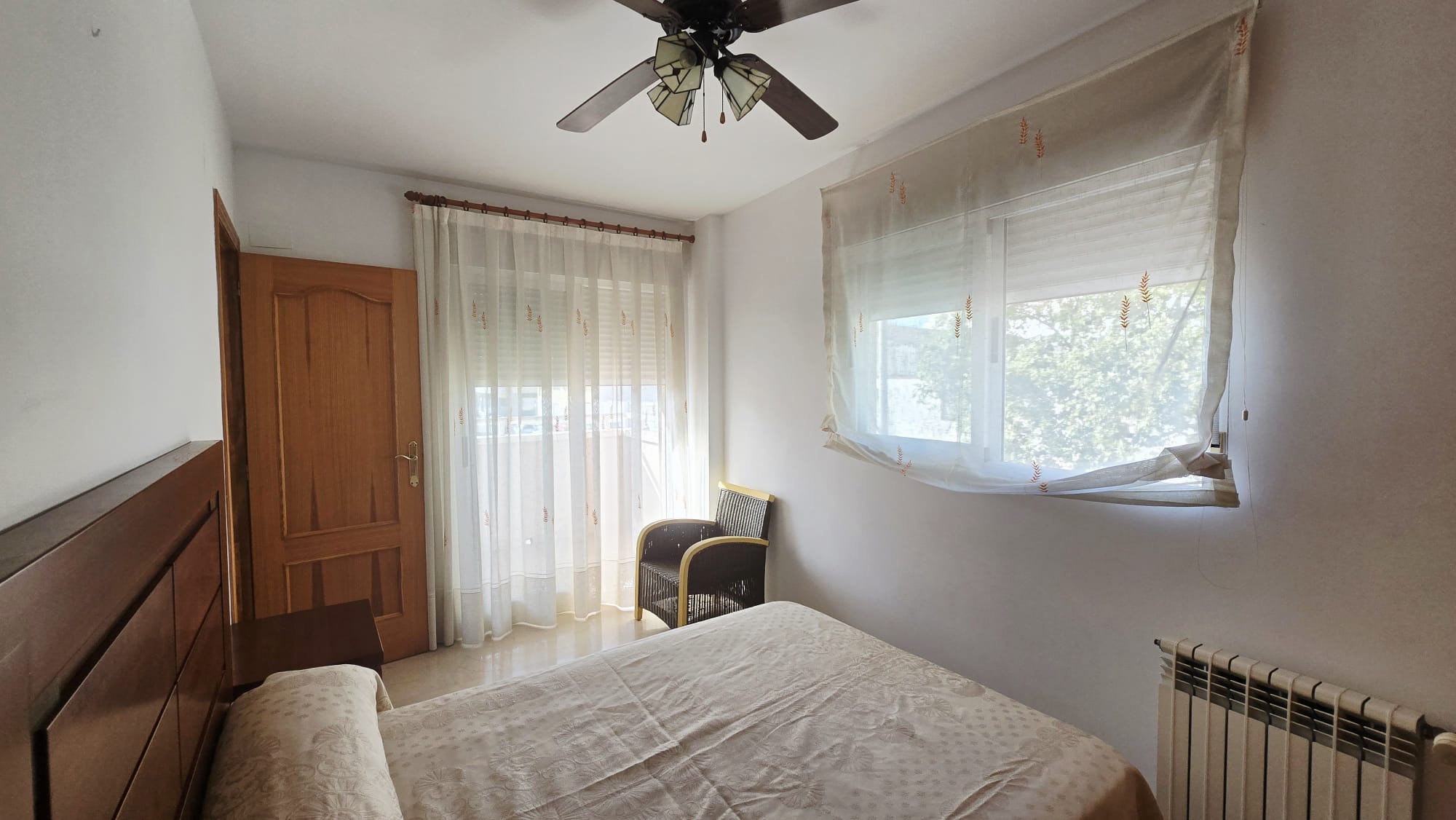 CA150O - Espectacular Chalet Adosado Esquinero en Zona Conservatorio, Oliva