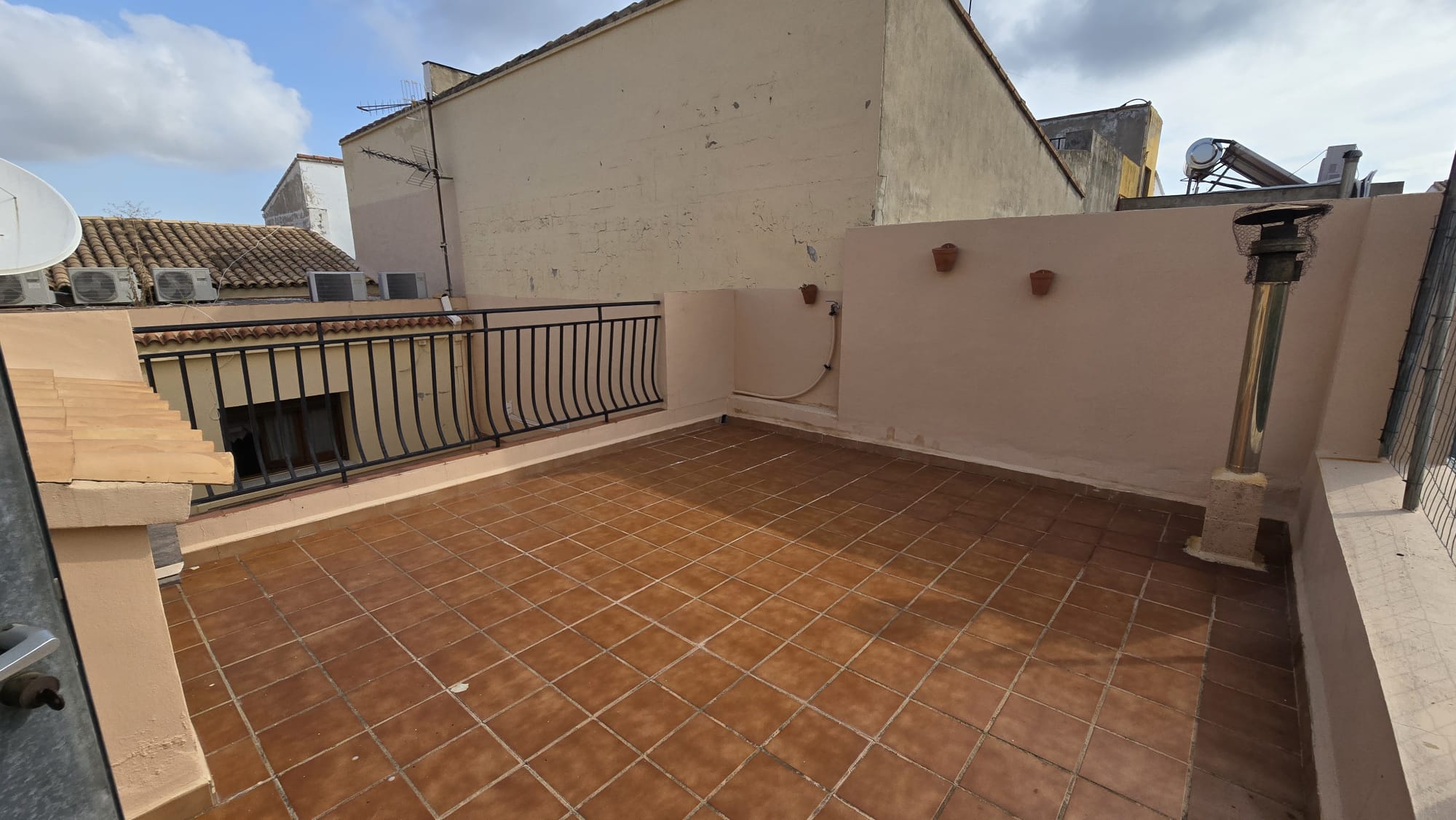 C151R - Encantadora Casa Adosada en el Centro de Rafelcofer