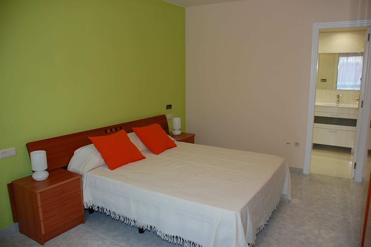 Beautiful apartment renovated 3 Dor. + 2 bathrooms + Trastero