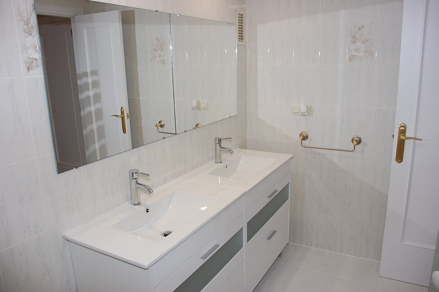 Beautiful apartment renovated 3 Dor. + 2 bathrooms + Trastero